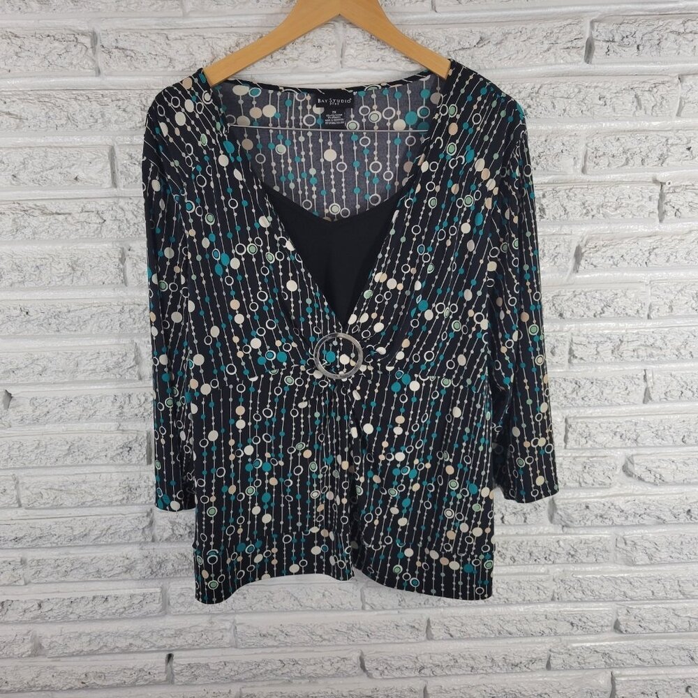 Bay Studio Women's Top 2X Plus Black Blue Circle Geometric V-Neck GEO60E